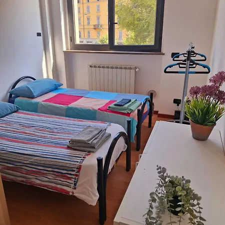 Cozy Flat In Navigli Milan